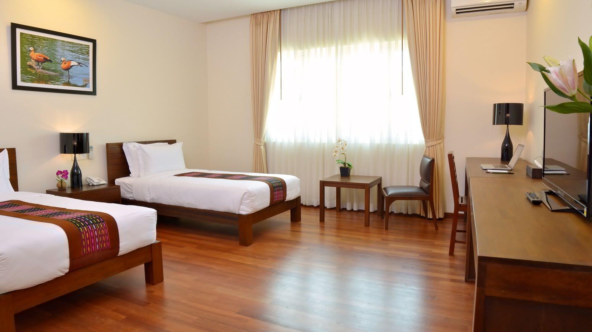 Emerald Palace Hotel Naypyidaw Exterior foto