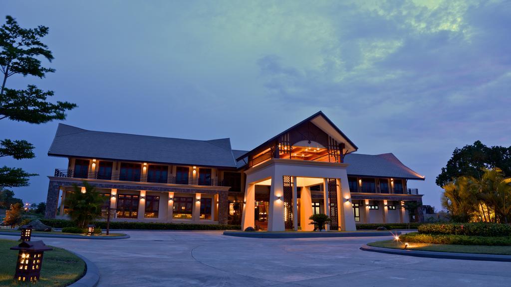 Emerald Palace Hotel Naypyidaw Exterior foto