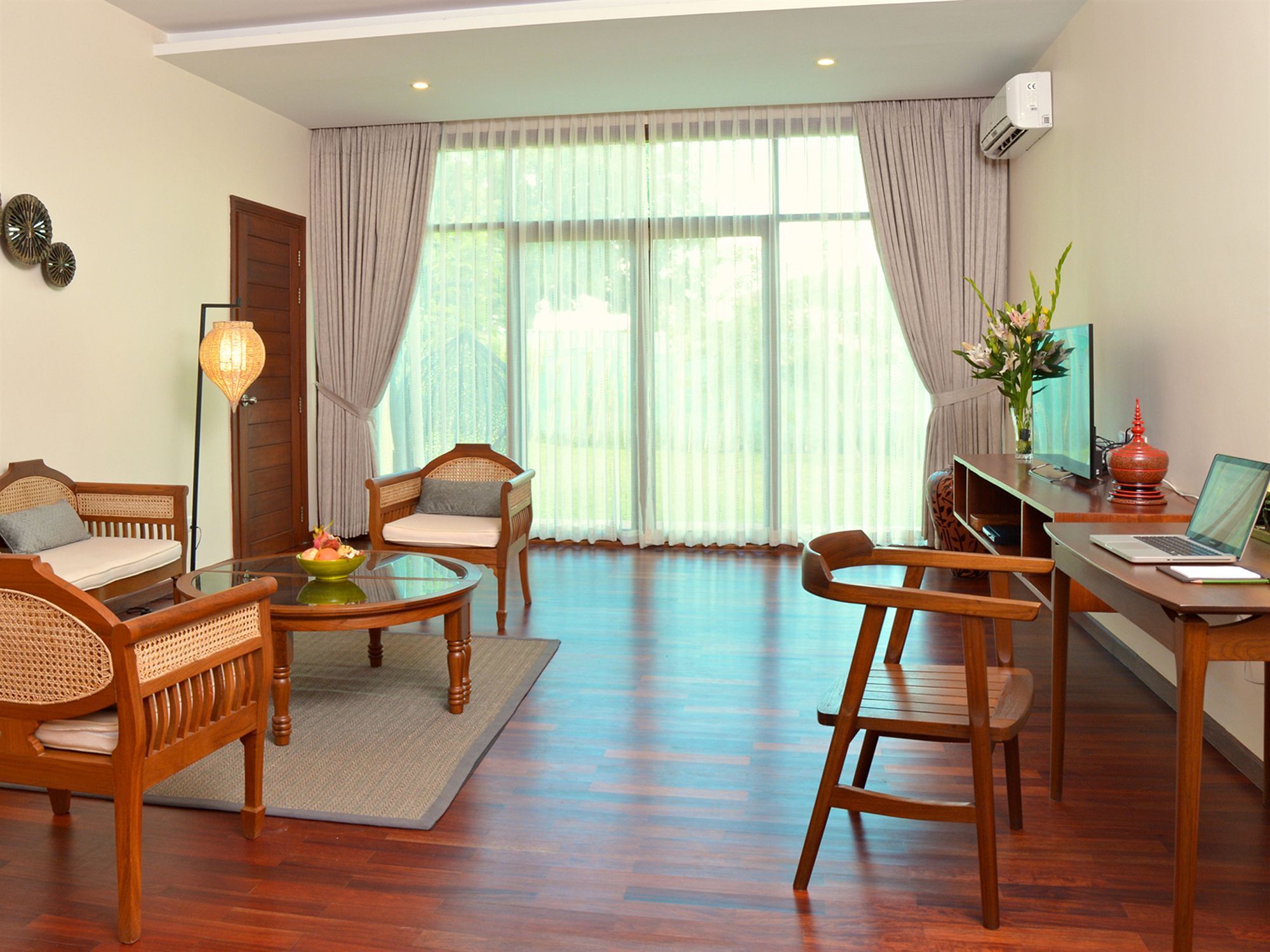 Emerald Palace Hotel Naypyidaw Exterior foto