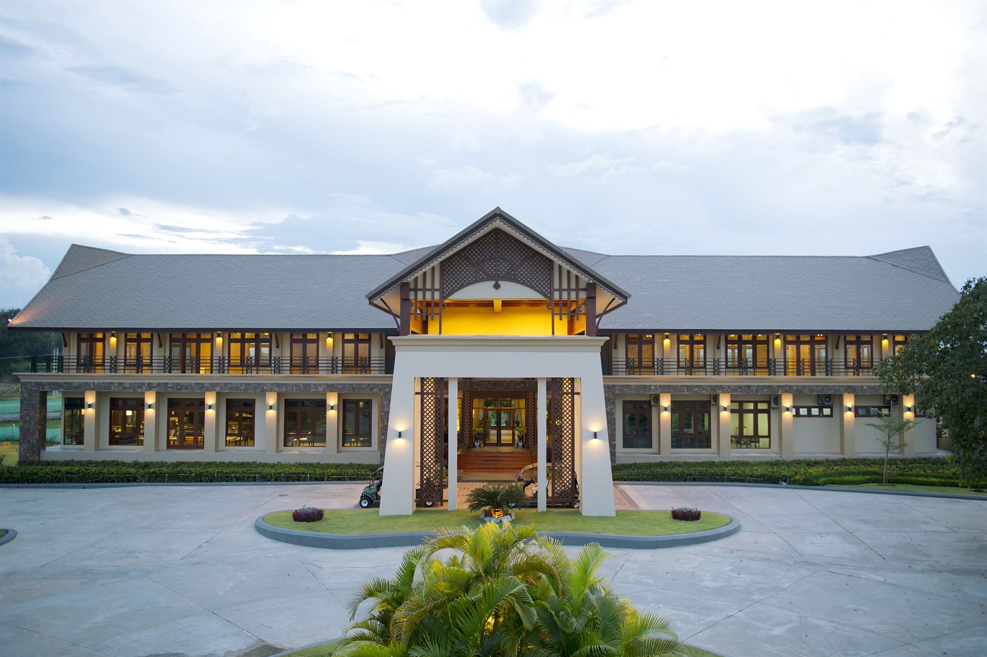 Emerald Palace Hotel Naypyidaw Exterior foto